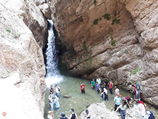 ورود گردشگران به تنگه واشی با وجود اعلام هشدار سیل!