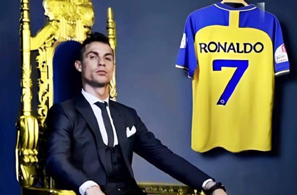 دستمزد رونالدو در عربستان از سال تا ثانیه ، عایدی میلیاردی CR7 در هر روز!